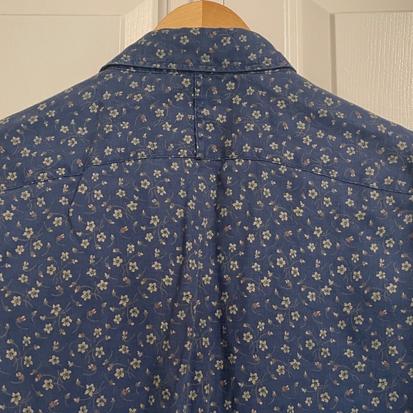 Banana Republic Floral Print Linen Shirt - Small - Picture 5 of 6